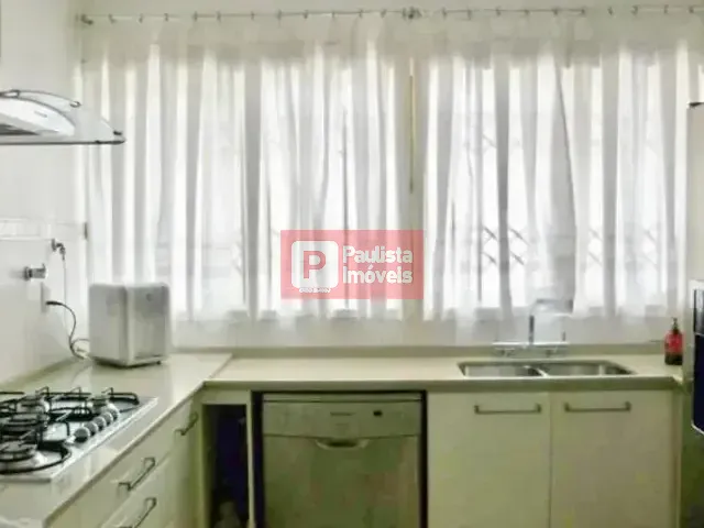 Sobrado com 1000m² 3 quartos e 5 banheiros, à venda ou para alugar, no bairro Campo Belo em São Paulo