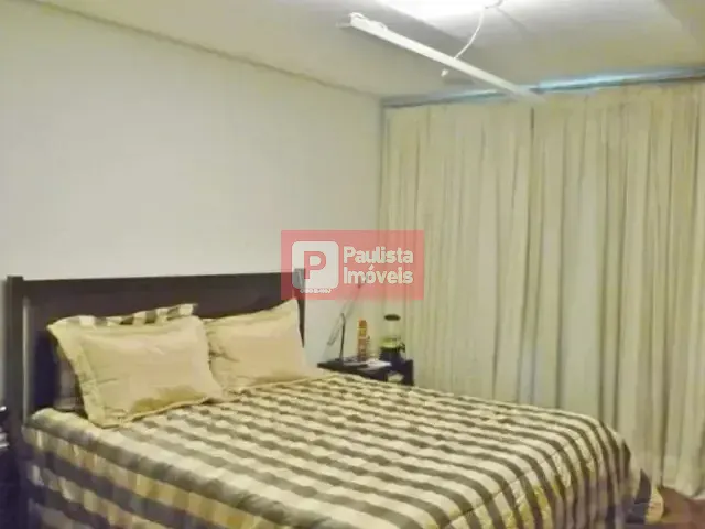 Sobrado com 1000m² 3 quartos e 5 banheiros, à venda ou para alugar, no bairro Campo Belo em São Paulo