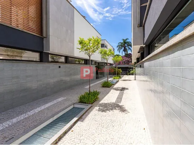Sobrado com 450m² 4 quartos e 5 banheiros, à venda, no bairro Campo Belo em São Paulo