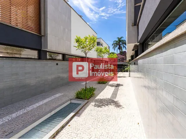 Sobrado com 450m² 4 quartos e 5 banheiros, à venda, no bairro Campo Belo em São Paulo