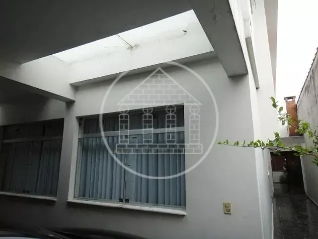 Sobrado com 240m² 4 quartos e 6 banheiros, à venda, no bairro Jardim dos Prados em São Paulo