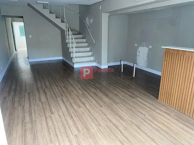 Sobrado com 150m², para alugar, no bairro Campo Belo em São Paulo