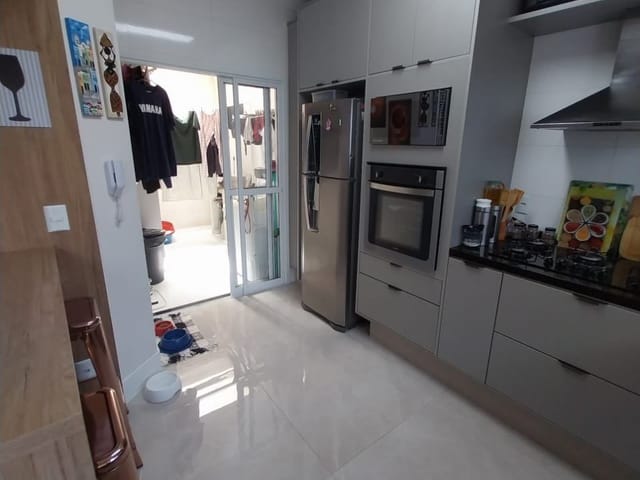 Foto do Sobrado - Sobrado em Condomínio Fechado, com 03 Dormitórios, sendo 01 Suite, 01 Banheiro social, 03 Vagas cobertas | Paulista Imóveis