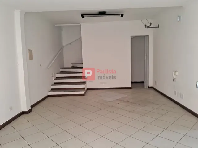 Sobrado com 200m², à venda ou para alugar, no bairro Planalto Paulista em São Paulo