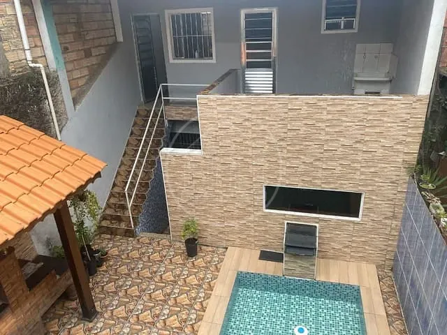 Sobrado com 125m² 4 quartos e 2 banheiros, à venda, no bairro Jardim Varginha em São Paulo