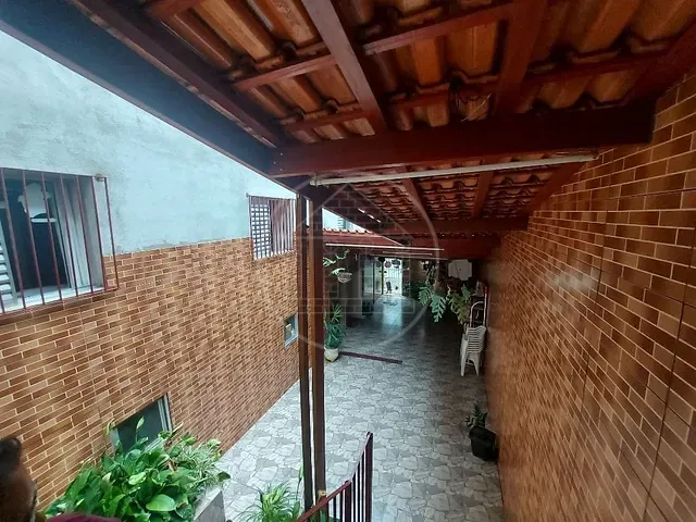 Sobrado com 350m² 4 quartos e 3 banheiros, à venda, no bairro Jardim Rio Bonito em São Paulo