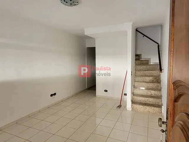 Sobrado com 115m² 4 quartos e 2 banheiros, para alugar, no bairro Jardim Marajoara em São Paulo