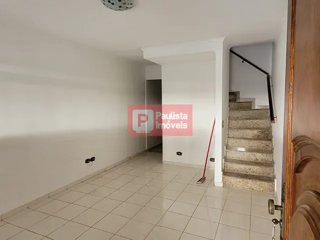 Sobrado com 115m² 4 quartos e 2 banheiros, para alugar, no bairro Jardim Marajoara em São Paulo