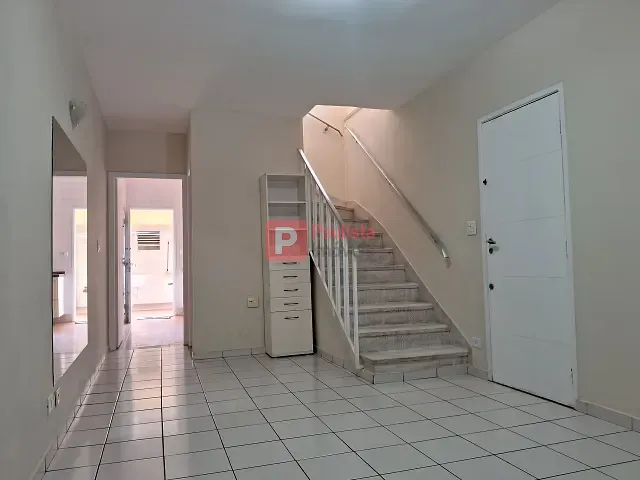 Sobrado com 96m² 2 quartos e 2 banheiros, para alugar, no bairro Jardim Aeroporto em São Paulo