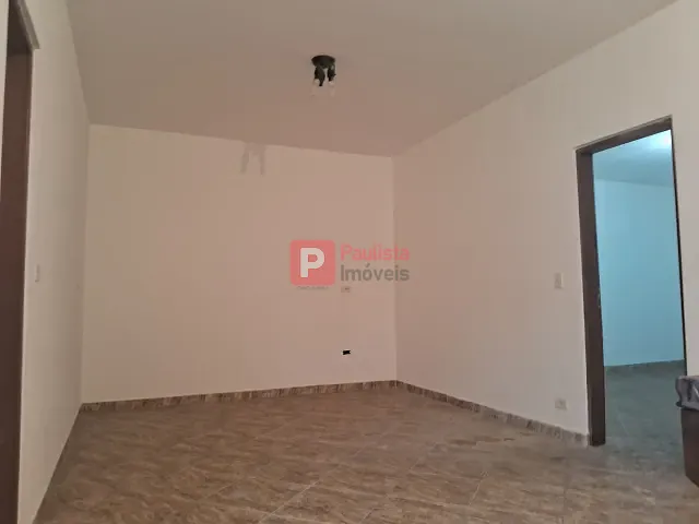 Sobrado com 120m² 3 quartos e 2 banheiros, para alugar, no bairro Campo Belo em São Paulo