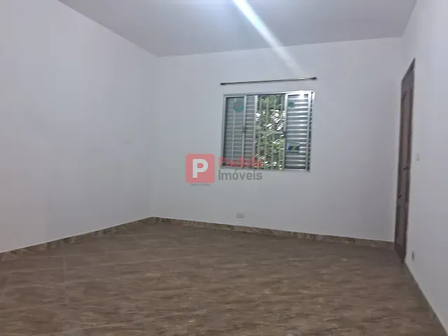 Sobrado com 120m² 3 quartos e 2 banheiros, para alugar, no bairro Campo Belo em São Paulo