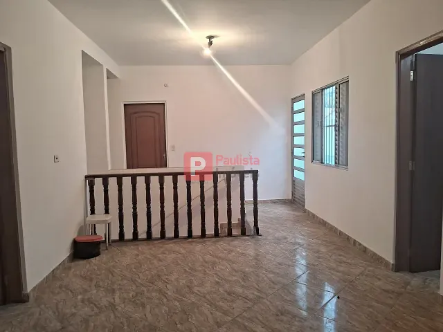 Sobrado com 120m² 3 quartos e 2 banheiros, para alugar, no bairro Campo Belo em São Paulo