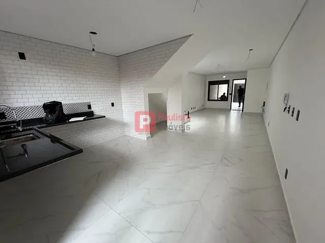 Sobrado 3 quartos e 4 banheiros, à venda, no bairro Vila Romano em São Paulo