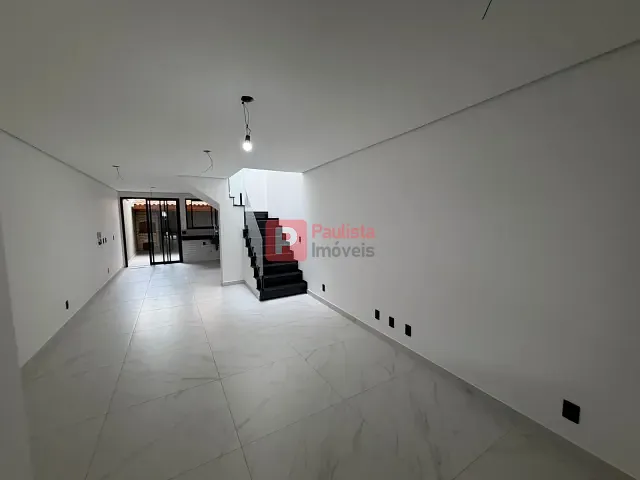 Sobrado 3 quartos e 4 banheiros, à venda, no bairro Vila Romano em São Paulo