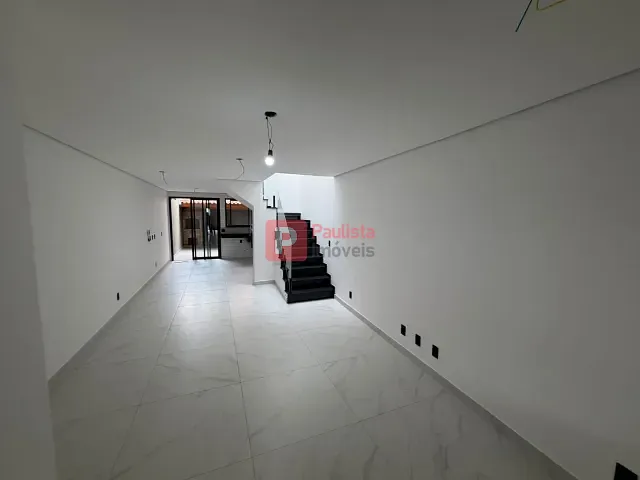Sobrado 3 quartos e 4 banheiros, à venda, no bairro Vila Romano em São Paulo