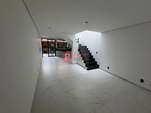 Sobrado 3 quartos e 4 banheiros, à venda, no bairro Vila Romano em São Paulo