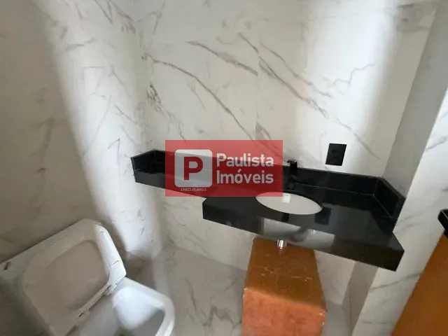 Sobrado 3 quartos e 4 banheiros, à venda, no bairro Vila Romano em São Paulo