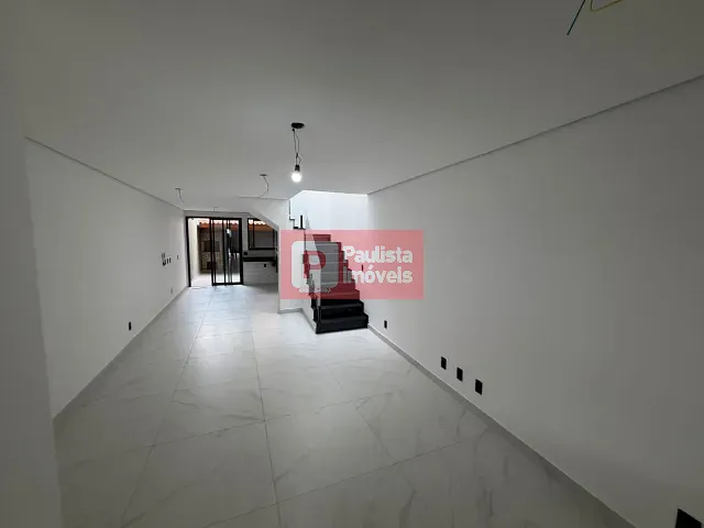 Sobrado 3 quartos e 4 banheiros, à venda, no bairro Vila Romano em São Paulo