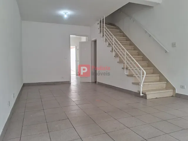 Sobrado com 112m² 3 quartos e 2 banheiros, para alugar, no bairro Vila Gertrudes em São Paulo