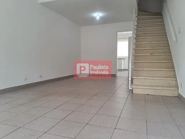 Sobrado com 112m² 3 quartos e 2 banheiros, para alugar, no bairro Vila Gertrudes em São Paulo