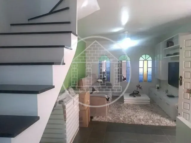 Sobrado com 200m² 2 quartos e 3 banheiros, à venda, no bairro Interlagos em São Paulo