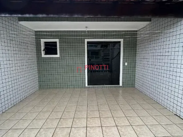 Sobrado 3 quartos e 2 banheiros, à venda, no bairro Parque Selecta(Montanhão) em São Bernardo do Campo