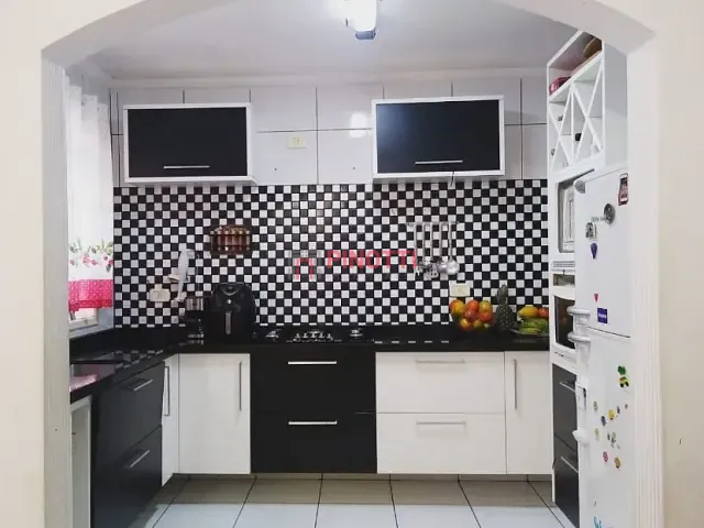 Sobrado 3 quartos e 2 banheiros, à venda, no bairro Parque Selecta(Montanhão) em São Bernardo do Campo