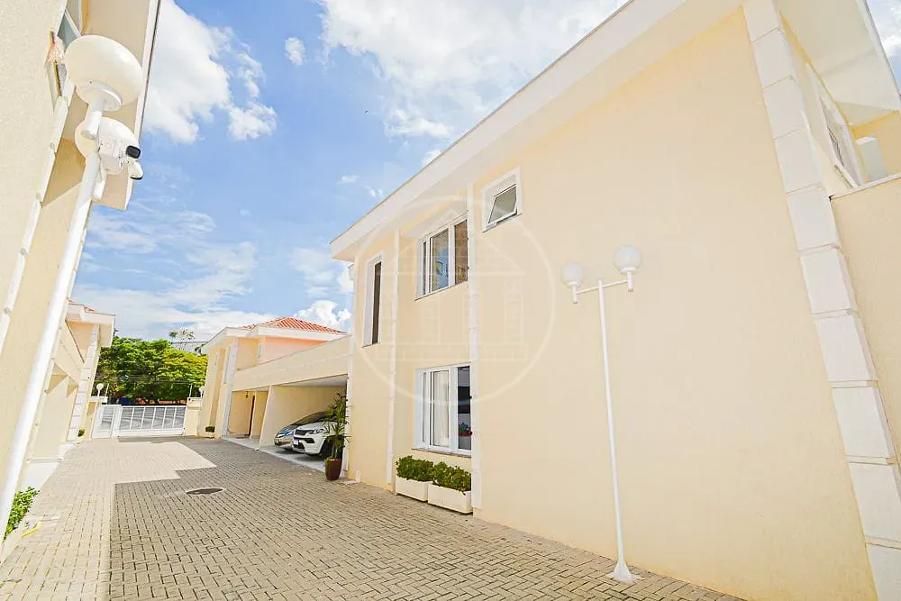 Sobrado, 4 quartos, 207 m² - Foto 1