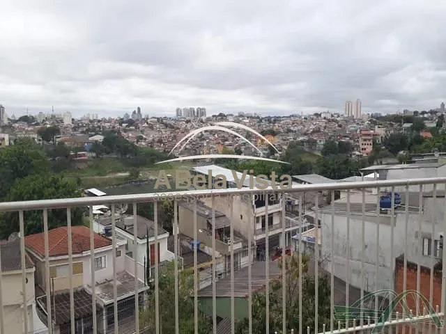 Sobrado 3 quartos e 2 banheiros, para alugar, no bairro Jardim das Flores em Osasco