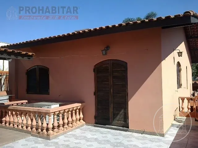 Sobrado com 1m² 4 quartos e 3 banheiros, à venda, no bairro Jardim Casa Grande em São Paulo