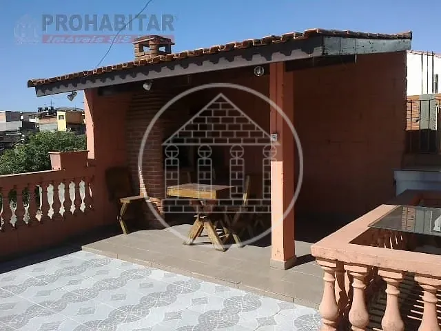 Sobrado com 1m² 4 quartos e 3 banheiros, à venda, no bairro Jardim Casa Grande em São Paulo