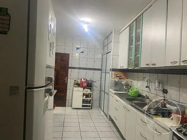 Sobrado com 161m², à venda, no bairro Balneário São José em São Paulo