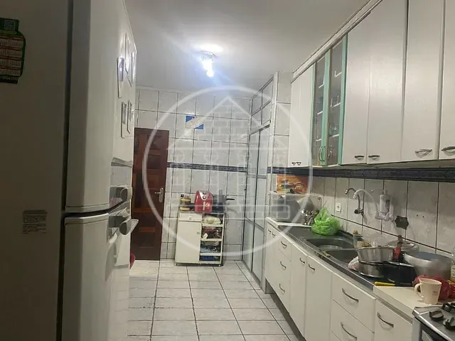 Sobrado com 161m², à venda, no bairro Balneário São José em São Paulo