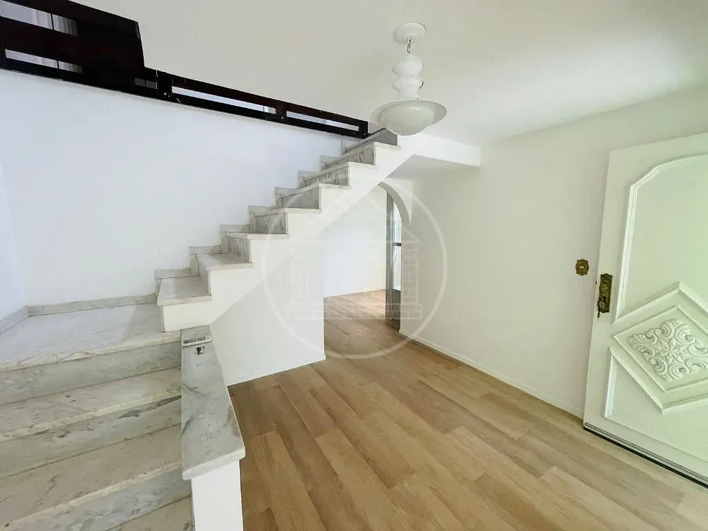 Sobrado, 2 quartos, 220 m² - Foto 2