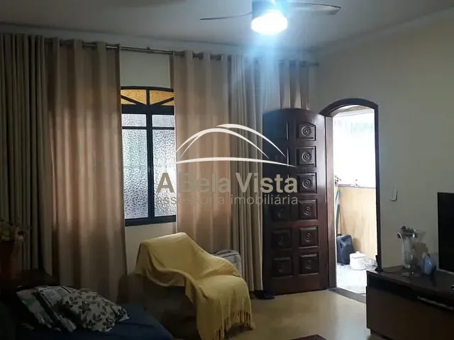 Casa com 268m² 3 quartos e 2 banheiros, à venda, no bairro Vila Yara em Osasco