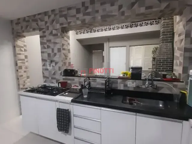Sobrado 2 quartos e 2 banheiros, à venda, no bairro Vila Cerâmica em São Bernardo do Campo