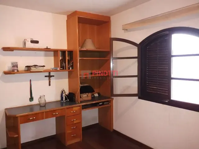 Sobrado 5 quartos e 4 banheiros, à venda, no bairro Nova Petrópolis em São Bernardo do Campo
