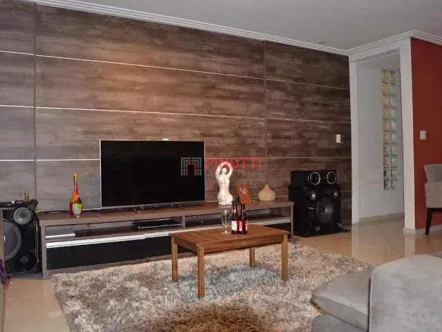 Sobrado 3 quartos e 2 banheiros, à venda, no bairro Baeta Neves em São Bernardo do Campo