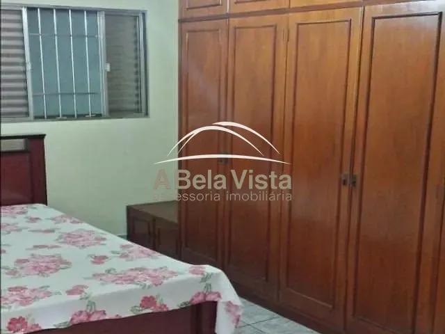 Sobrado com 250m² 6 quartos e 2 banheiros, à venda, no bairro Santo Antônio em Osasco