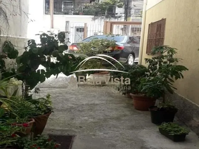 Sobrado 3 quartos e 2 banheiros, à venda, no bairro Jardim D'abril em São Paulo