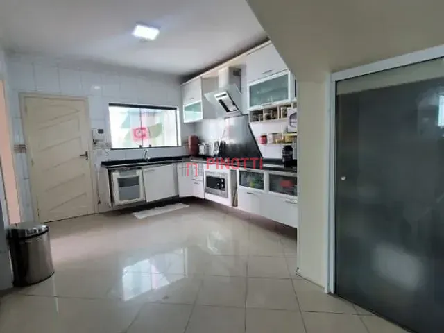 Sobrado 4 quartos e 5 banheiros, à venda, no bairro Dos Casa em São Bernardo do Campo