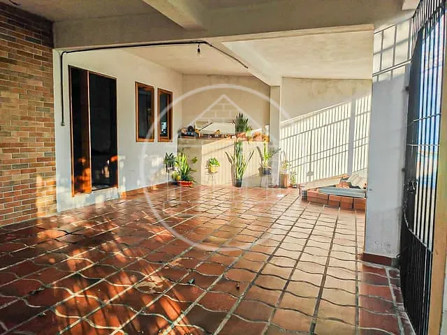 Sobrado com 125m² 3 quartos e 1 banheiro, à venda, no bairro Jardim das Imbuias em São Paulo