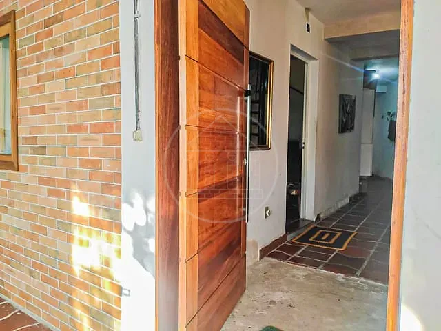 Sobrado com 125m² 3 quartos e 1 banheiro, à venda, no bairro Jardim das Imbuias em São Paulo