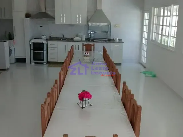 Sobrado com 900m² 4 quartos e 8 banheiros, à venda, no bairro Centro em Mogi das Cruzes