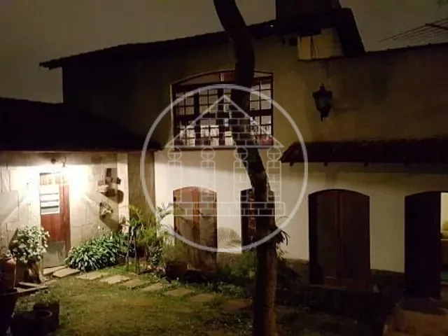 Sobrado com 608m² 3 quartos e 6 banheiros, à venda, no bairro Parque Alves de Lima em São Paulo