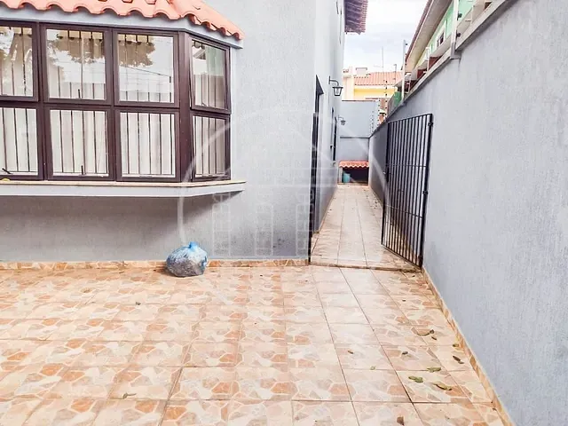 Sobrado com 194m² 3 quartos e 5 banheiros, à venda, no bairro Vila Campo Grande em São Paulo