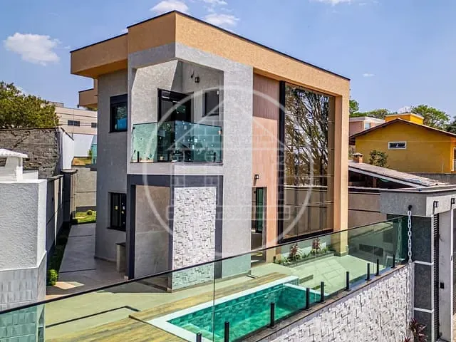 Sobrado com 253m², à venda, no bairro Jardim Jaraguá em Atibaia