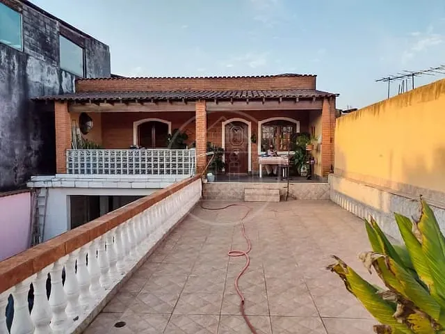 Sobrado com 250m² 6 quartos e 4 banheiros, à venda, no bairro Jardim São Rafael em São Paulo