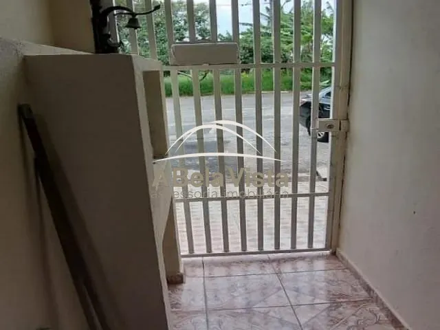 Sobrado com 125m² 2 quartos e 2 banheiros, à venda, no bairro Vila Appia Antica em Carapicuíba