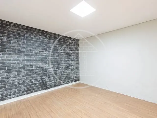 Sobrado com 220m², para alugar, no bairro Chácara Santo Antônio em São Paulo